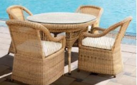 Luxury Outdoor Dining Chairs: Where Comfort Meets Sophistication