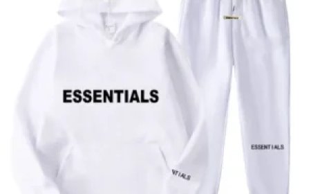 The Essentials Hoodie: A Streetwear Staple Redefining Modern Fashion