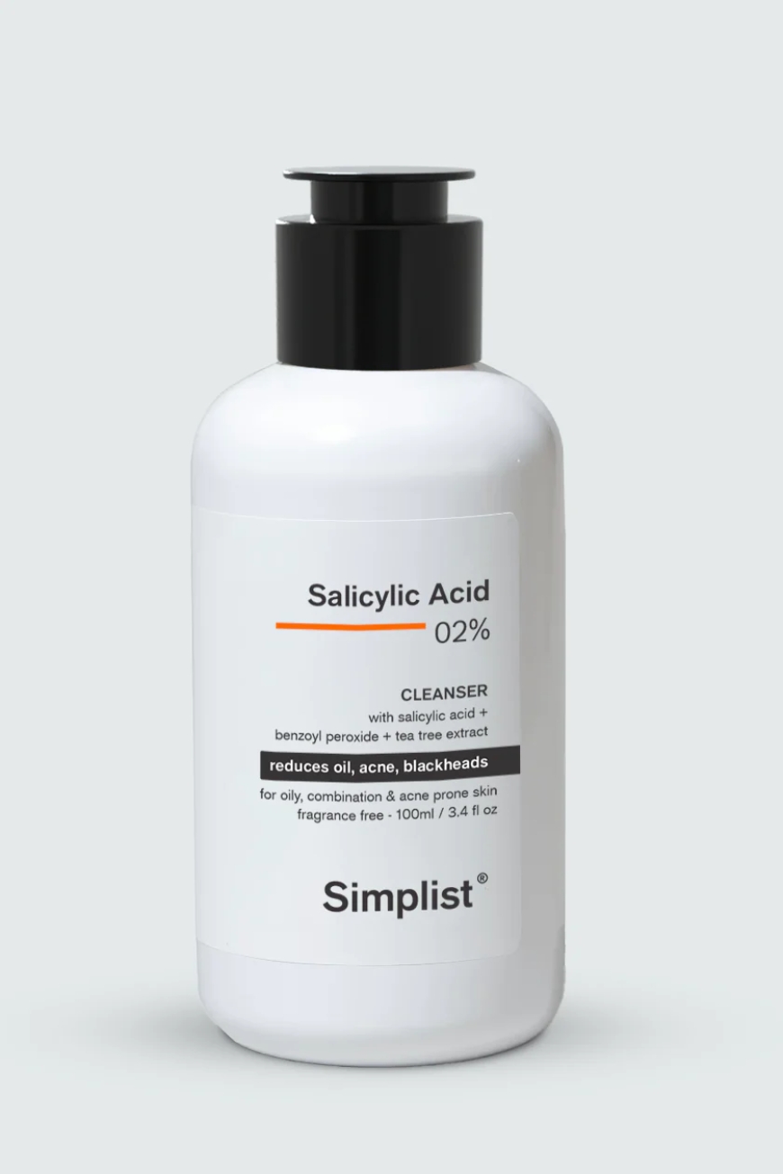 How Salicylic Acid Face Wash Fights Oil and Bacteria