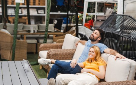 Mixing and Matching Patio Furniture for a Chic Look