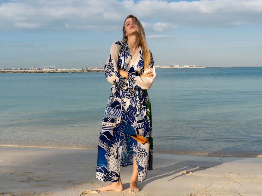 Canvas & Chaos Abstract Print Long Kimono – The Ultimate Statement Piece in Modern Fashion