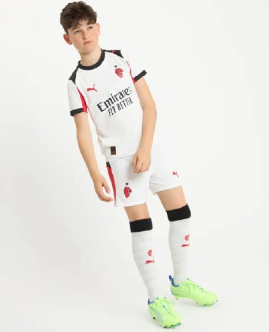 ملابس كرة قدم اطفال من Sport Touch – انطلق نحو النجومية